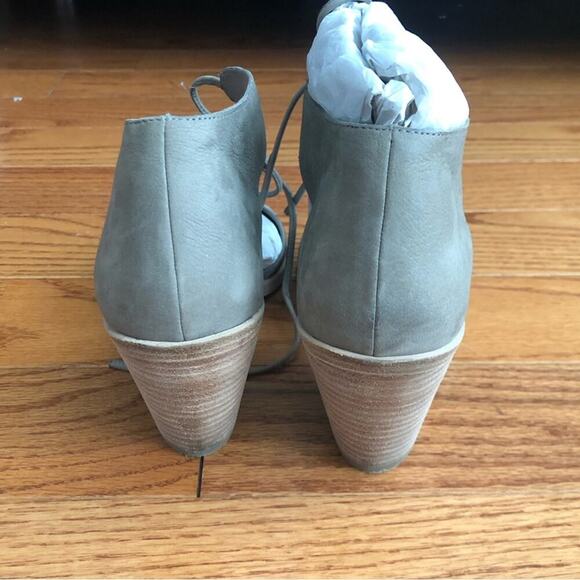 EILEEN FISHER Dove Gray Suede Leather Block Heel Tie Sandals, Women’s Size 8 - Picture 4 of 8